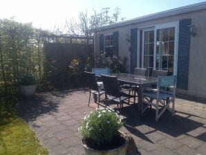 Ferienhaus Bungalow am Wasser mit Terrasse - Nieuwvliet - image1