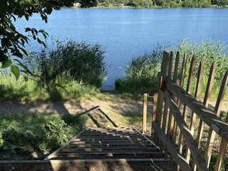 Access to the canal / lake