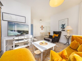 Lichtdurchfluteter Wohnbereich.