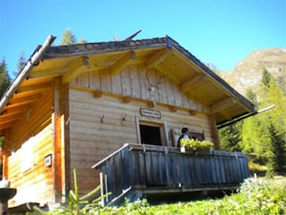 Hütte