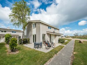 Holiday park Restyled bungalow with dishwasher, beach at walking distance - Wissenkerke - image1