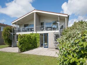 Schönes Ferienhaus mit Mikrowelle, in einem Ferienpark, Strand zu Fuß erreichbar - Wissenkerke - image1