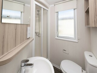 Trailer Polperro Features 2