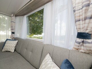 Trailer Polperro Features 6