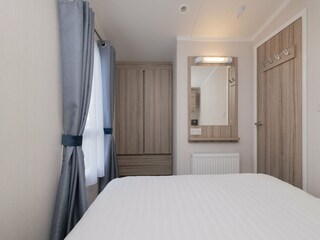 Trailer Polperro Features 5