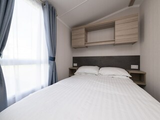 Trailer Polperro Features 5