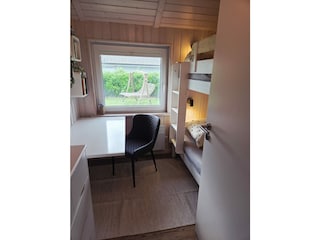 Kinderzimmer mit Doppelstockbett
