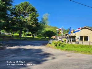 Ferienhaus Attraktives Chalet mit Terrasse - Saint-Vaury - image1