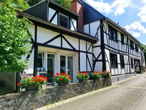 Apartment Ferienwohnung "Unter der Burg" - Brodenbach - image1