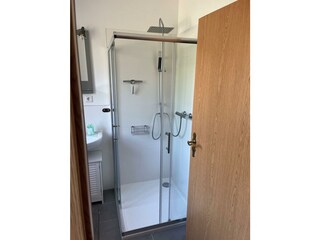 Apartment Erdgeschoss-Badezimmer/Dusche