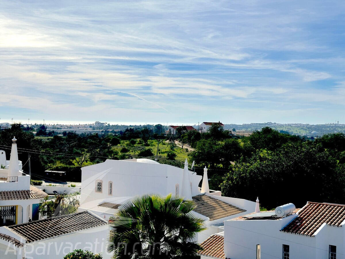 Blick zum Meer von der Dachterrasse