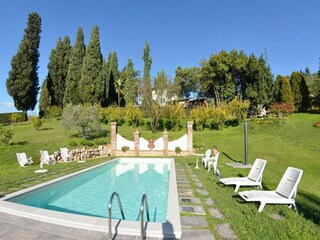 Ferienhaus Uzzano Außenaufnahme 12