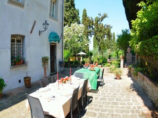 Ferienhaus Uzzano Außenaufnahme 9
