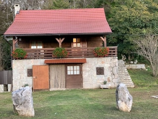 Vakantiehuis Gospic Buitenaudio-opname 4
