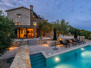 Villa Labin Outdoor Recording 2