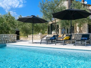 Villa Labin Outdoor Recording 7