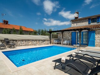 Ferienhaus Višnjan Außenaufnahme 12