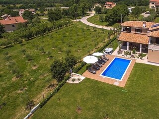 Villa Tinjan Outdoor Recording 12