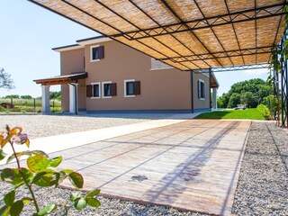 Villa Tinjan Outdoor Recording 14