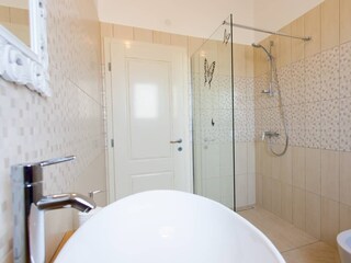 Villa Tinjan Features 37