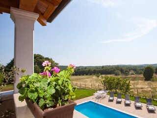 Villa Tinjan Outdoor Recording 15