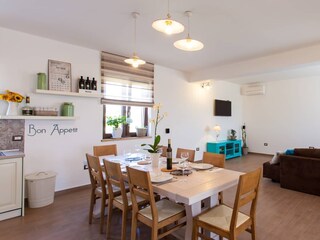 Villa Tinjan Features 24