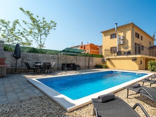 Holiday house Porec Outdoor Recording 2