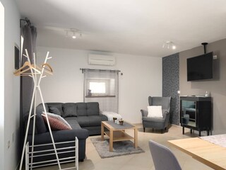 Villa Oprtalj Features 22