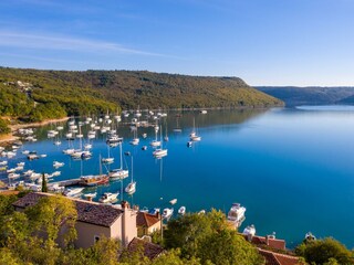 Villa Trget Outdoor Recording 8