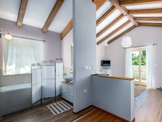 Villa Pazin Features 24