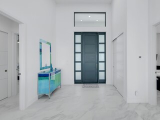 Seabim - Sea Breeze International Management Corp.