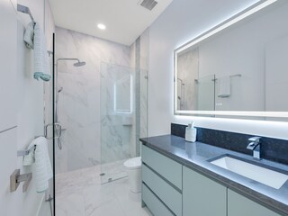 Seabim - Sea Breeze International Management Corp.