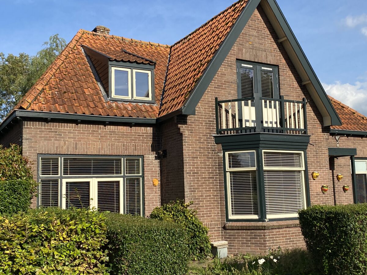 Linkerkant is vakantiewoning