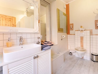 Badezimmer im Obergeschoss