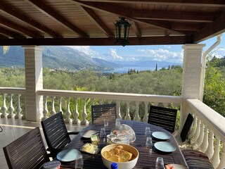 Frühstück auf der Veranda