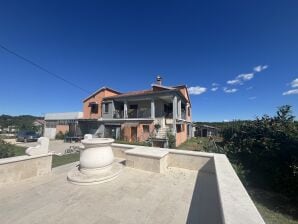 Apartment Šterna mit private pool