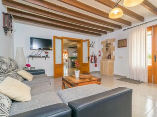 Villa Sencelles Características 100