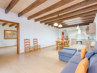 Villa Sencelles Características 74