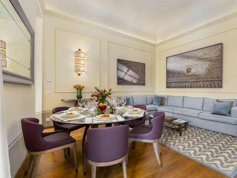 Apartment Donna Lipsi - La Dimora degli Affreschi Florence