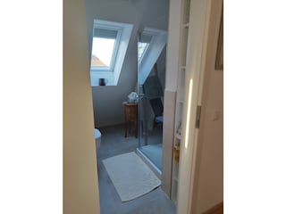 Duschbad/WC oben