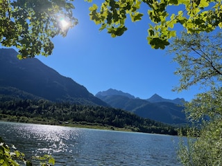 Morgensonne am Isarstausee