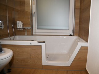 Badezimmer 2