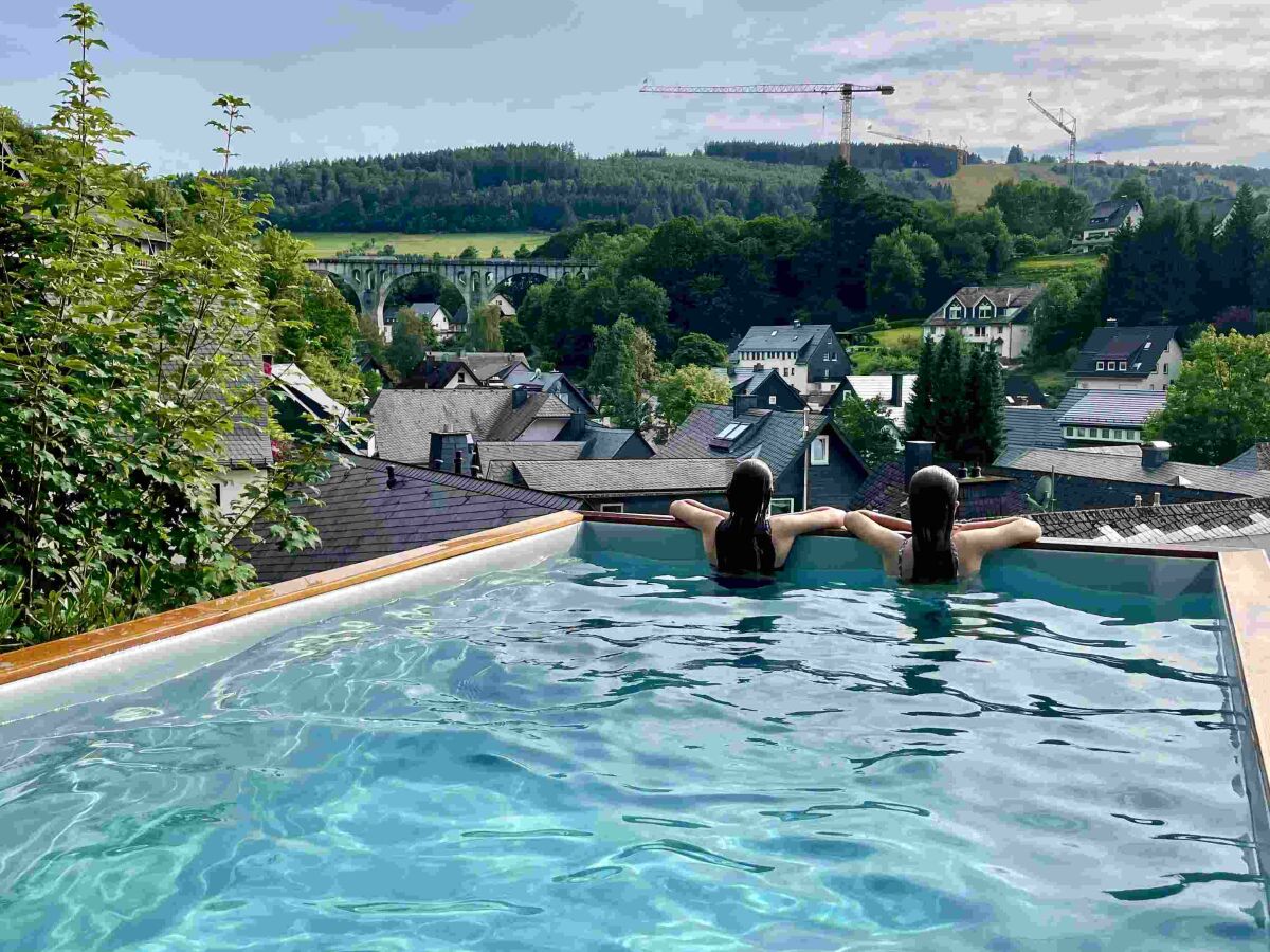 Pool mit Ausblick