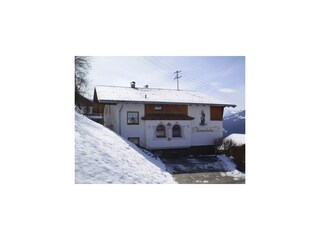 Haus Kammerlander  im Winter