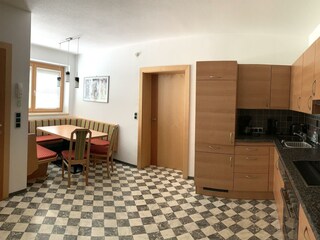 8AA14C65-5472-49C2-A23A-244994227126