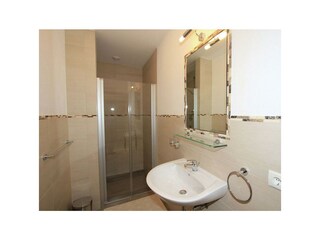 Zillertal-Aschau-Landhaus Sporer-Dusche-WC