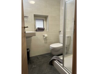 AA2B5356-F675-4E08-9894-C7EEA7D763BC_1_105_c