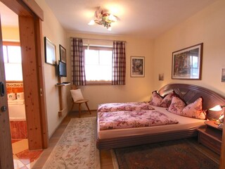 Schlafzimmer 2