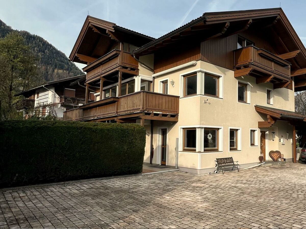 Zillertal_Schlitters_Apartement Malea_Hausansicht