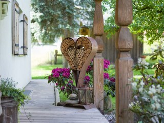 Landhaus_Gartner_Dorfstrasse_90_Uderns_aussen_Deta